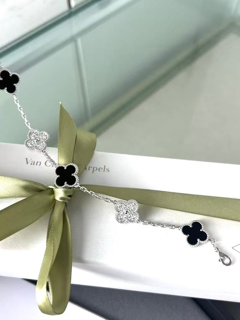 AUTHENTIC BRAND NEW VINTAGE ALHAMBRA BRACELET 5 MOTIFS