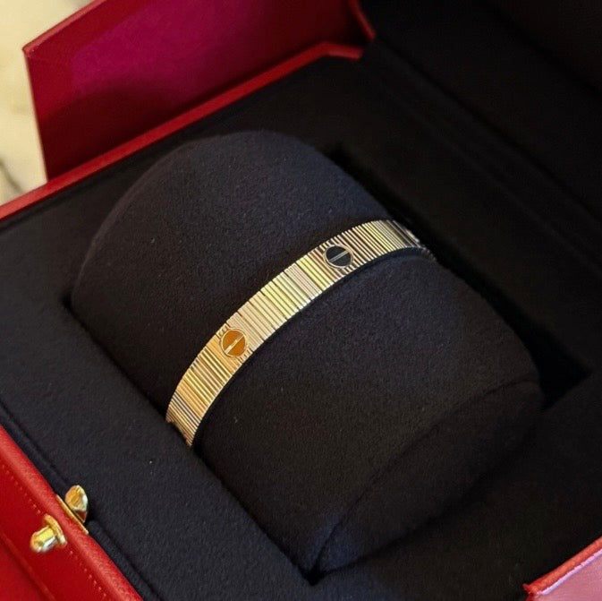 AUTHENTIC CARTIER LOVE UNLIMITED WHITE GOLD BRACELET SIZE 17