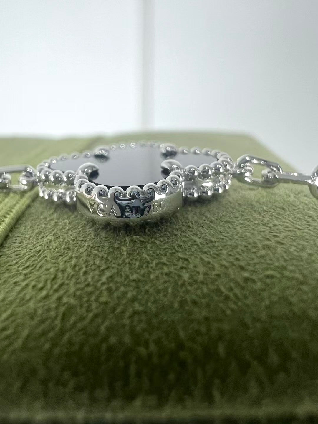 AUTHENTIC BRAND NEW VINTAGE ALHAMBRA BRACELET 5 MOTIFS