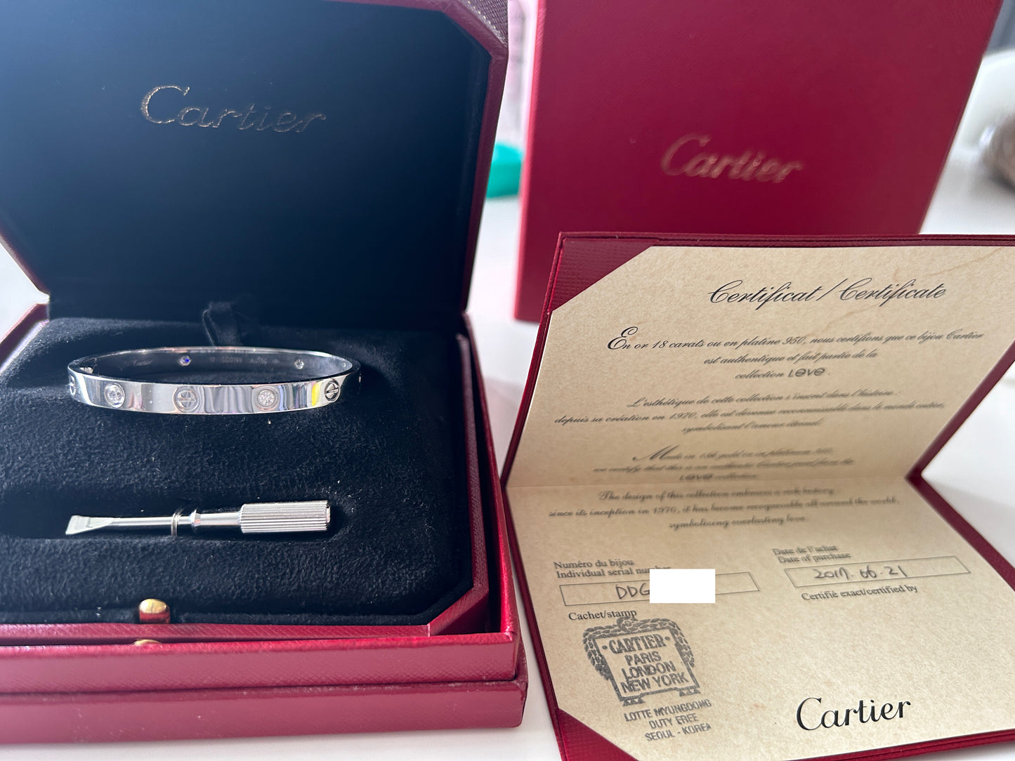 Cartier 18k White Gold 4 Diamonds Bracelet Size 17